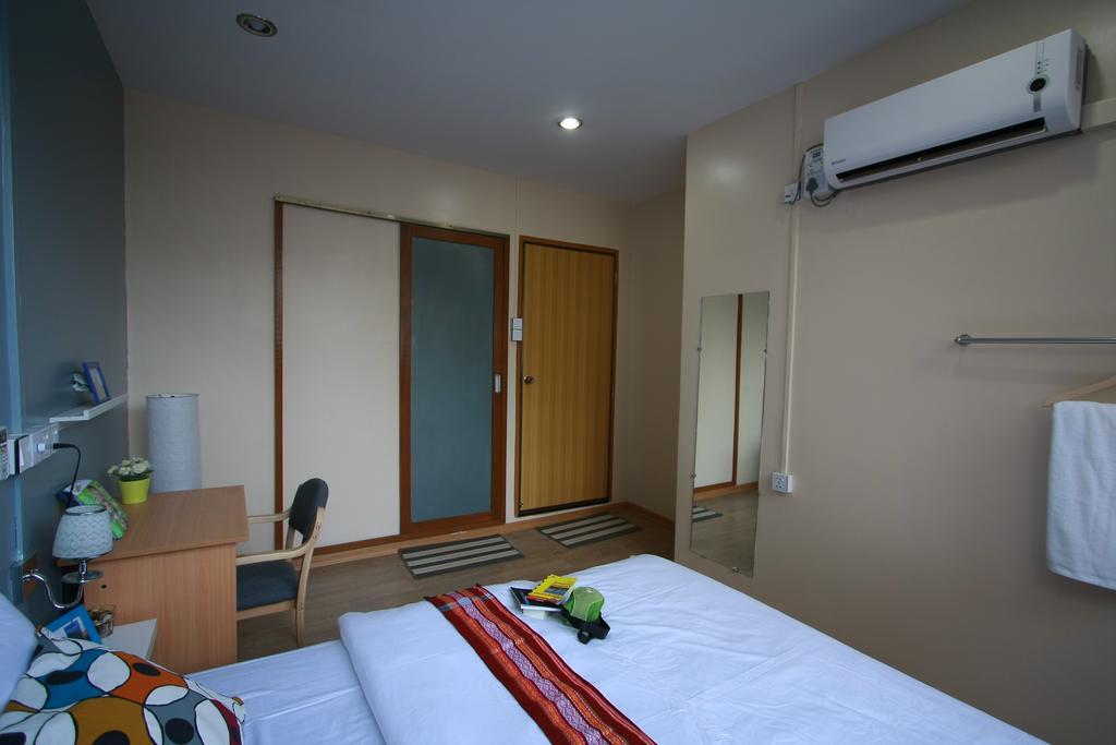 15Th Street @ Downtown Yangon Hotel Buitenkant foto